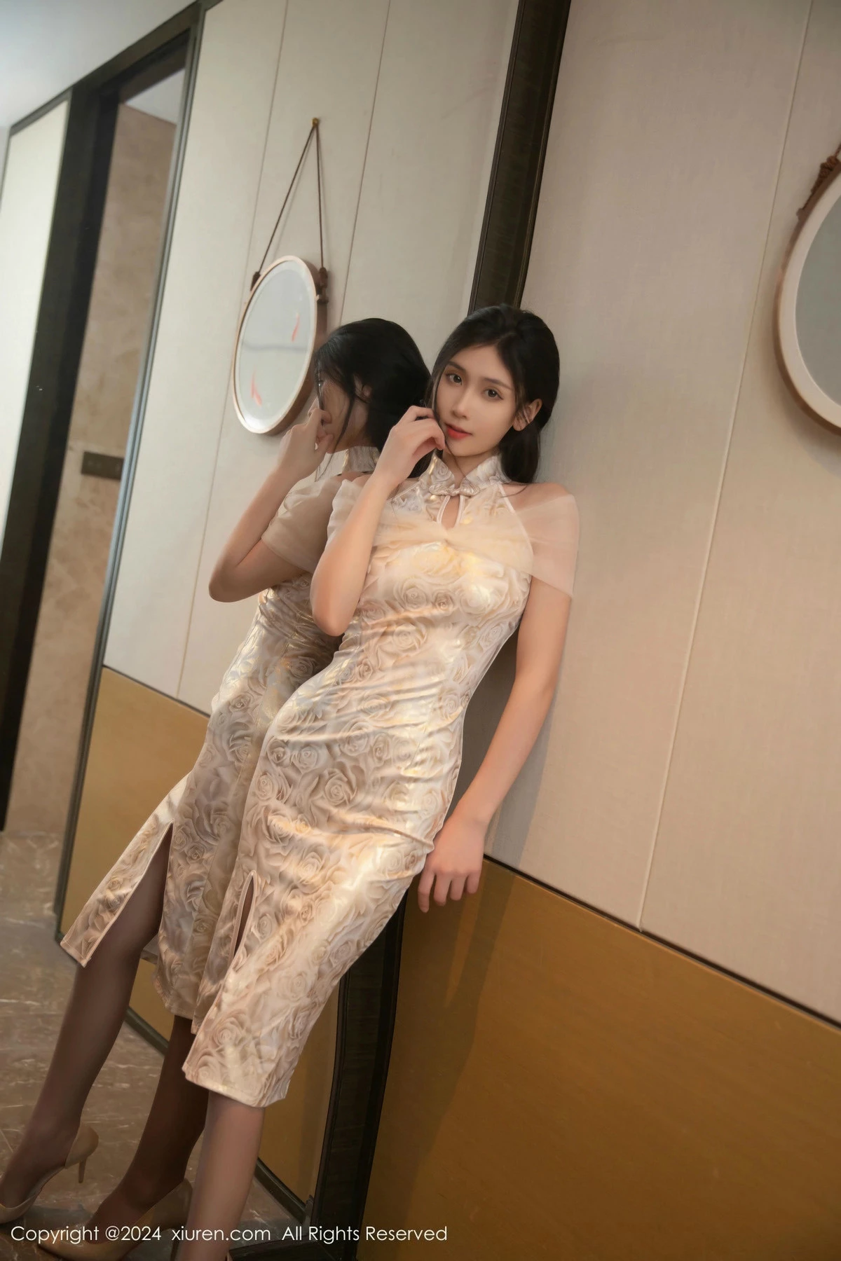 [XiuRen秀人网]第9583期刘婷婷写真-秀人资源网